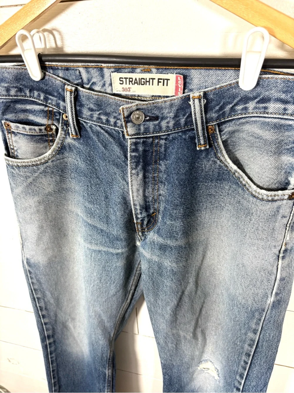 Levis 505 Straight Fit Jeans Mens 30x30 Distressed Raw Hem Medium Wash